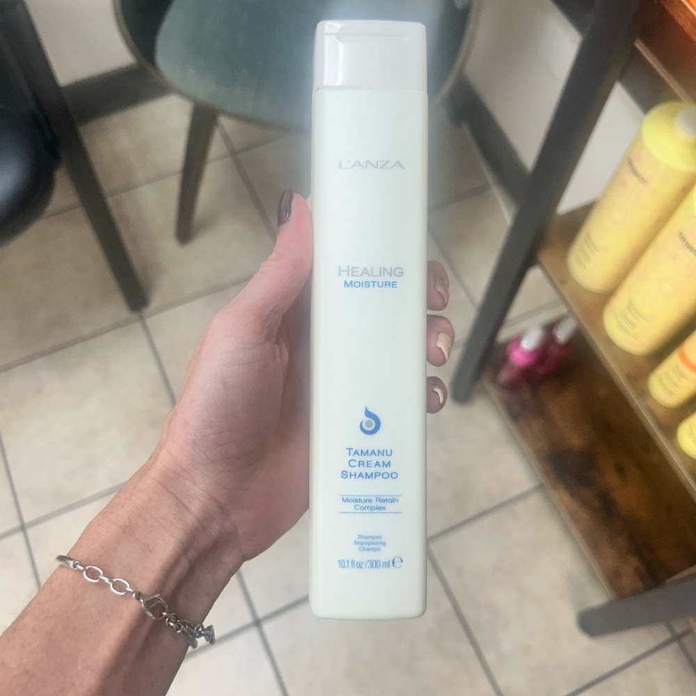 L'ANZA Healing Moisture Tamanu Cream Shampoo
